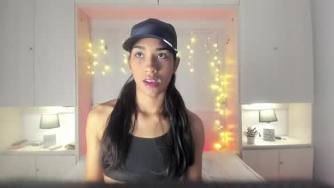 anaacollins_ online show from 04/02/26, 11:30