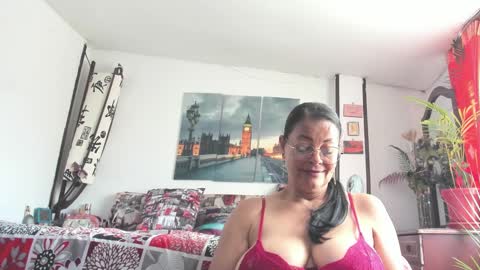 anaamature_ online show from 09/18/25, 06:10