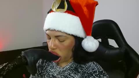 anabel alice gandara  online show from 12/09/24, 10:54