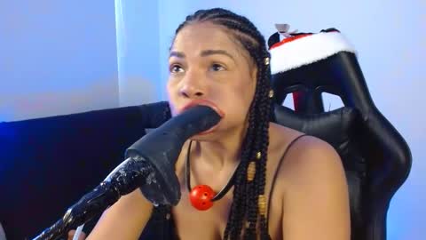 anabel alice gandara  online show from 12/28/24, 01:28