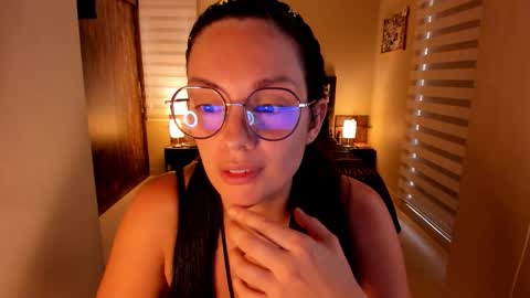 Anabel online show from 10/24/25, 07:43