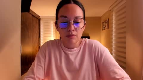 Anabel online show from 12/13/25, 08:04