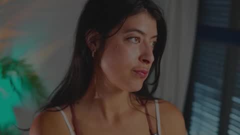 Snapshot of anabelcurvy chatting on 10/01/25, 01:28 anabelcurvy online show from 10/01/25, 01:28