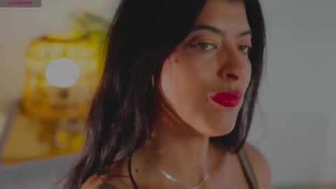 Snapshot of anabelcurvy chatting on 10/23/25, 01:32 anabelcurvy online show from 10/23/25, 01:32