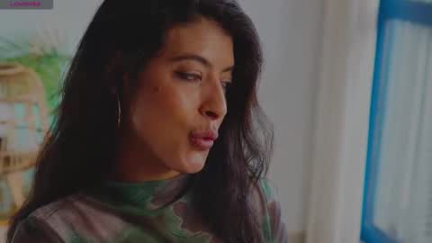 Snapshot of anabelcurvy chatting on 10/27/25, 01:48 anabelcurvy online show from 10/27/25, 01:48