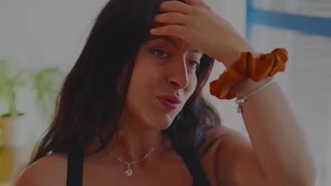 Snapshot of anabelcurvy chatting on 11/03/25, 02:40 anabelcurvy online show from 11/03/25, 02:40