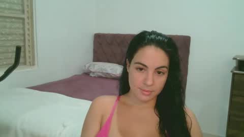 Snapshot of anabelenogueira1 chatting on 03/17/26, 03:44 anabelenogueira1 online show from 03/17/26, 03:44