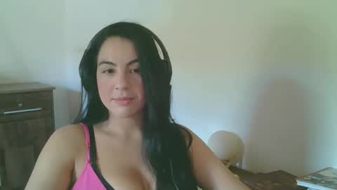 Snapshot of anabelenogueira1 chatting on 04/04/26, 03:42 anabelenogueira1 online show from 04/04/26, 03:42