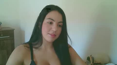 Snapshot of anabelenogueira1 chatting on 04/21/26, 05:06 anabelenogueira1 online show from 04/21/26, 05:06
