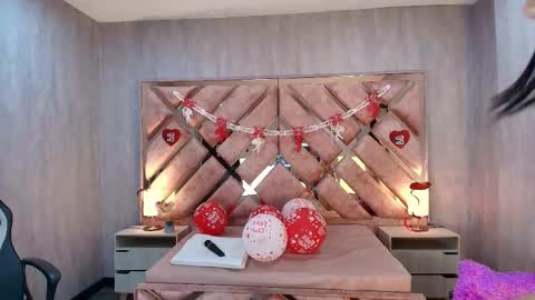 HI I AM ANABELL online show from 09/19/25, 12:17