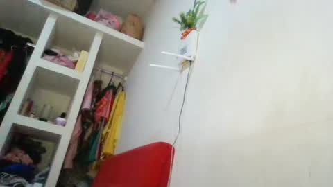 anabella_00 online show from 06/24/26, 01:59