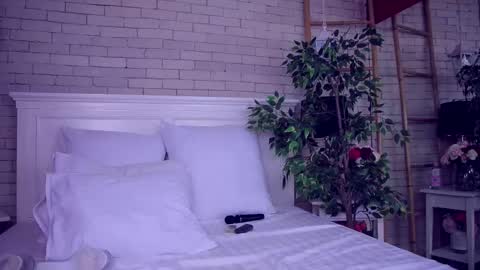 Snapshot of anabellastar chatting on 02/25/25, 10:47 anabellastar online show from 02/25/25, 10:47