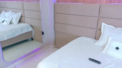 anabelleray online show from 11/22/25, 07:35