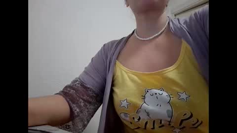 Snapshot of anabellovee chatting on 02/26/25, 05:39 ANABELLOVEE online show from 02/26/25, 05:39