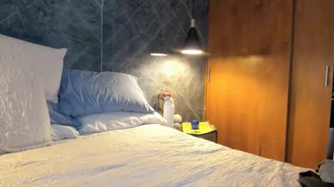 Ana-  online show from 09/25/25, 09:40