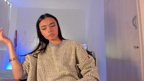 ANABEL WOLF  online show from 02/04/25, 07:55