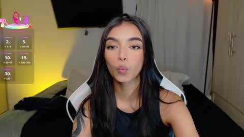 ANABEL WOLF  online show from 09/12/25, 05:24