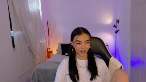 ANABEL WOLF  online show from 11/28/25, 04:20