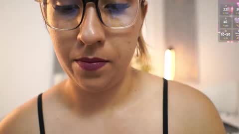 Ana Sofia Cooper online show from 11/30/25, 12:20