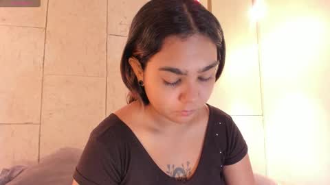 Snapshot of anaelle_bardin chatting on 03/22/26, 07:28 Anna online show from 03/22/26, 07:28