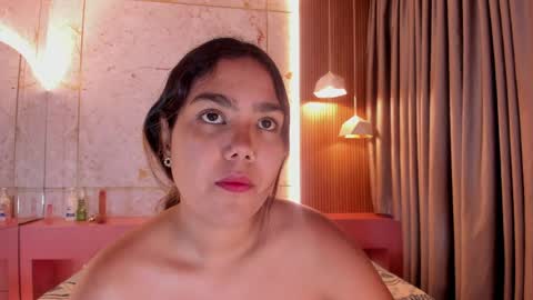 Snapshot of anaelle_bardin chatting on 05/04/26, 11:50 Anna online show from 05/04/26, 11:50