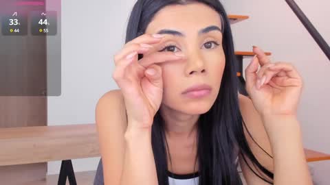 Ana Henao or Annie... Follow me ahenaocb Insta  X online show from 12/27/24, 09:32