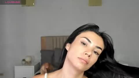 Snapshot of anahenao chatting on 06/30/26, 03:13 Ana Henao or Annie... Follow me ahenaocb Insta X online show from 06/30/26, 03:13