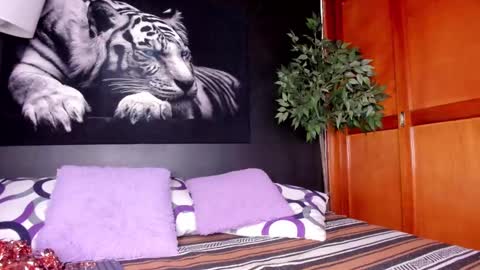 Anahi online show from 09/20/25, 01:50