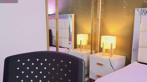 Anahi  online show from 09/16/25, 07:37