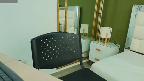 Anahi  online show from 09/21/25, 07:59