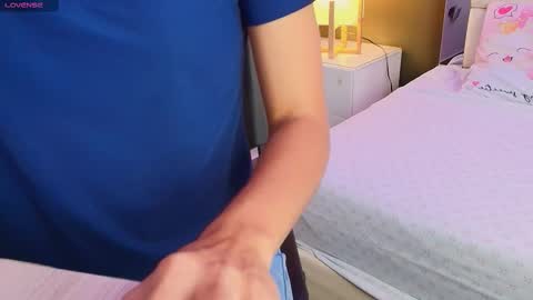 Anahi  online show from 10/27/25, 07:40