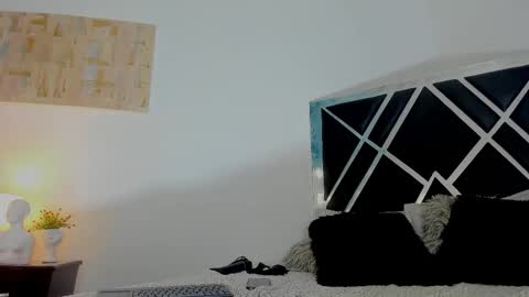 Snapshot of anahidolls chatting on 03/10/25, 01:10 Anah online show from 03/10/25, 01:10