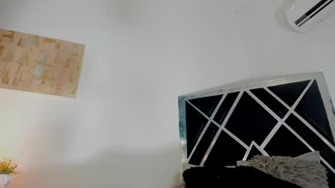 Snapshot of anahidolls chatting on 03/12/25, 07:06 Anah online show from 03/12/25, 07:06