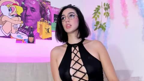 Snapshot of anahidolls chatting on 02/18/26, 02:02 Anah online show from 02/18/26, 02:02