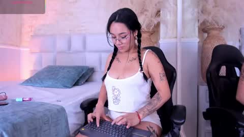 Im Sara  online show from 05/01/26, 04:06