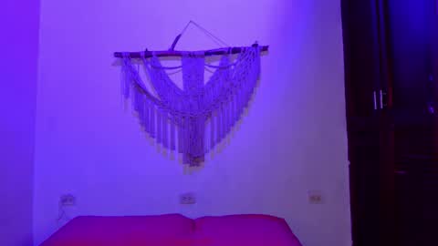 anais_tgn online show from 09/30/25, 07:19