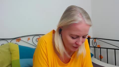 Snapshot of anaisjanson chatting on 11/27/25, 03:58 Anais Janson online show from 11/27/25, 03:58