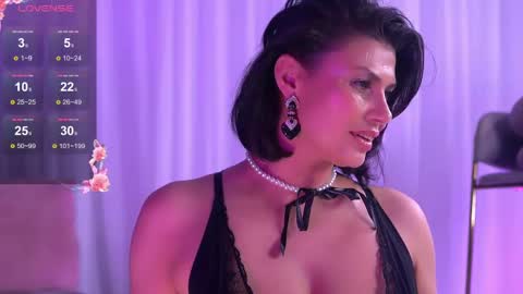 Snapshot of anaisleblanc chatting on 04/17/26, 03:20 Anais online show from 04/17/26, 03:20