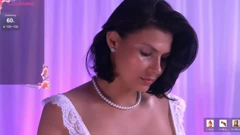 Snapshot of anaisleblanc chatting on 04/20/26, 02:36 Anais online show from 04/20/26, 02:36