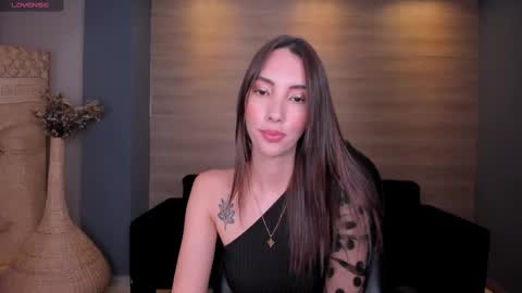 Snapshot of anaisnin1 chatting on 03/10/25, 11:42 Anais Nin online show from 03/10/25, 11:42
