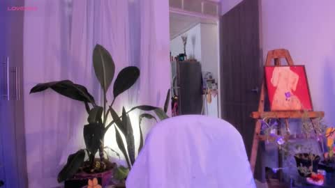 Snapshot of anakedartist chatting on 01/09/26, 04:10 Mariana online show from 01/09/26, 04:10