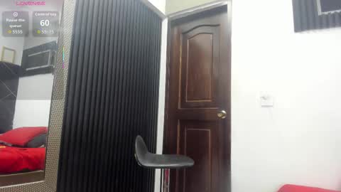 Analia smith online show from 10/04/25, 03:26