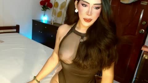 Snapshot of analordgoddessxx chatting on 04/03/26, 06:22 Thena online show from 04/03/26, 06:22