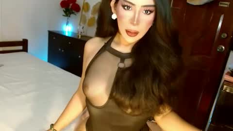 Snapshot of analordgoddessxx chatting on 04/06/26, 04:57 Thena online show from 04/06/26, 04:57