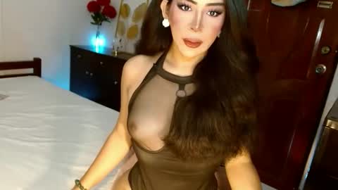 Snapshot of analordgoddessxx chatting on 04/15/26, 07:59 Thena online show from 04/15/26, 07:59