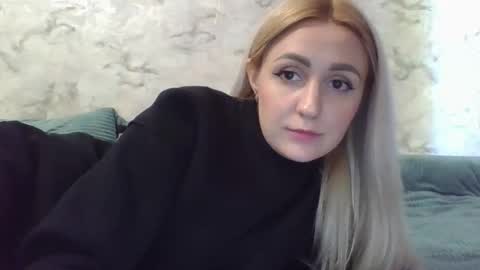 analqueen2024 online show from 10/15/25, 06:46