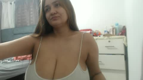 analy_hot online show from 06/12/26, 02:54