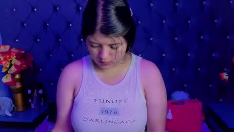 Snapshot of analybigboobs chatting on 10/11/25, 04:22 catherin owen online show from 10/11/25, 04:22