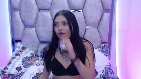 analymilles online show from 11/21/25, 03:16