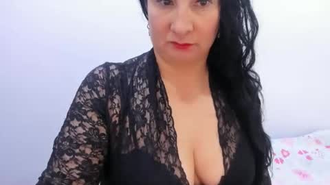 Snapshot of anamaria288 chatting on 12/16/24, 04:34 anamaria288 online show from 12/16/24, 04:34